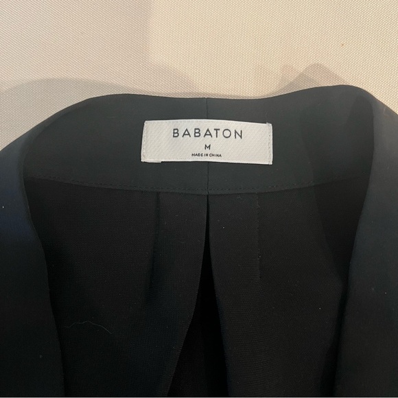 Aritzia Babaton Akira Power Blouse Long Sleeve V-neck Black Size Medium *Flawed* - Picture 10 of 13